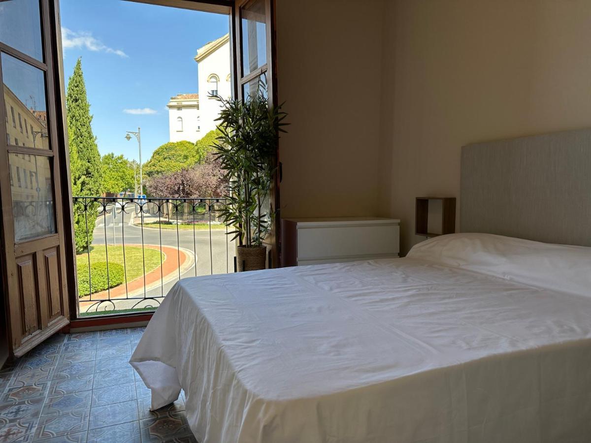 Apartamento Puente De Piedra Логроньо Экстерьер фото